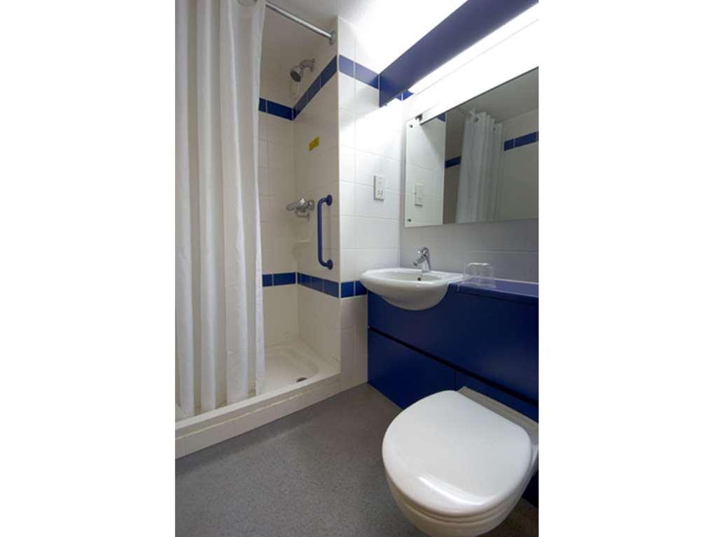 Travelodge Ilminster Bilik gambar